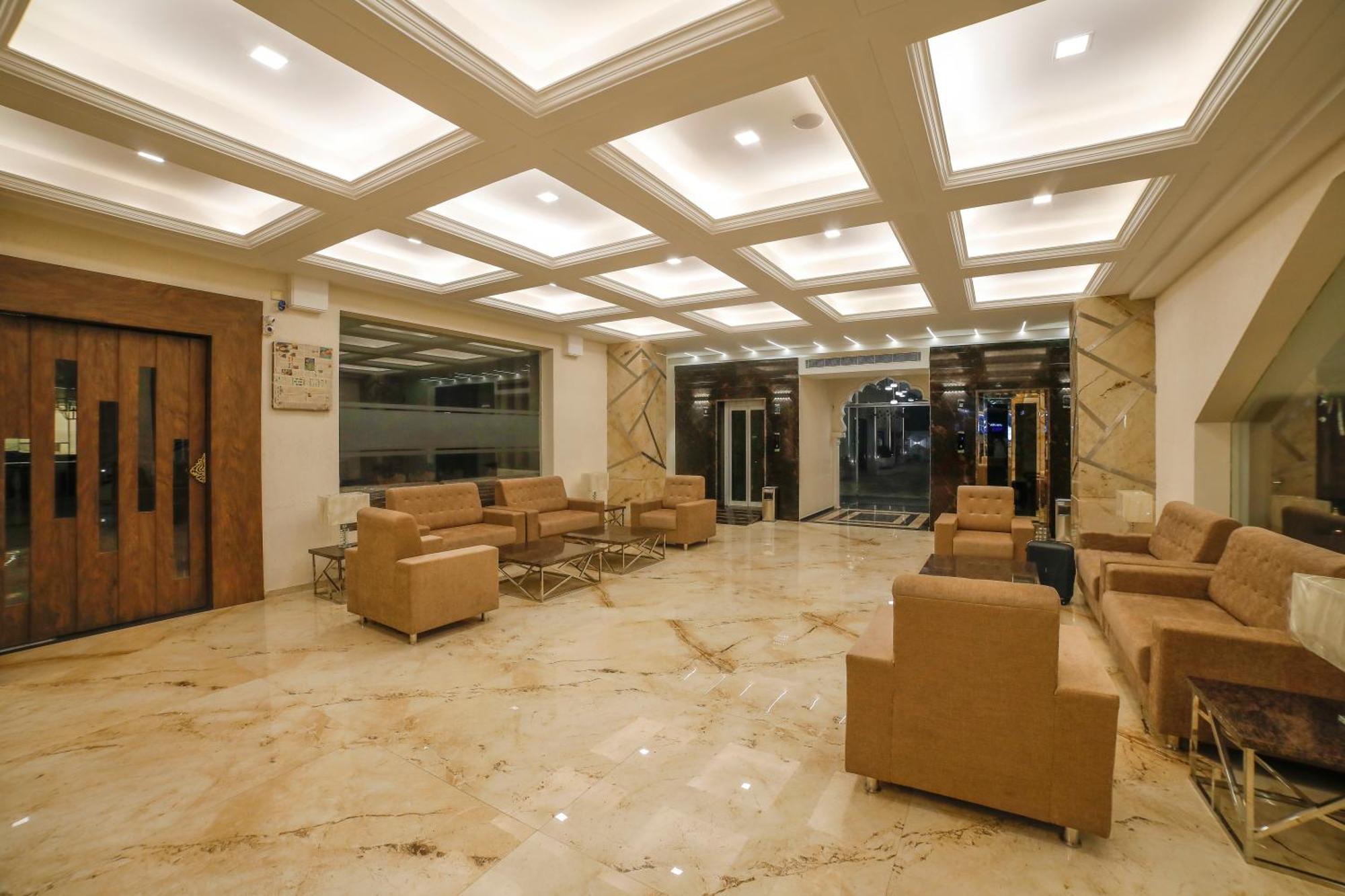 Hotel Annapurna De Royal Guntur Luaran gambar