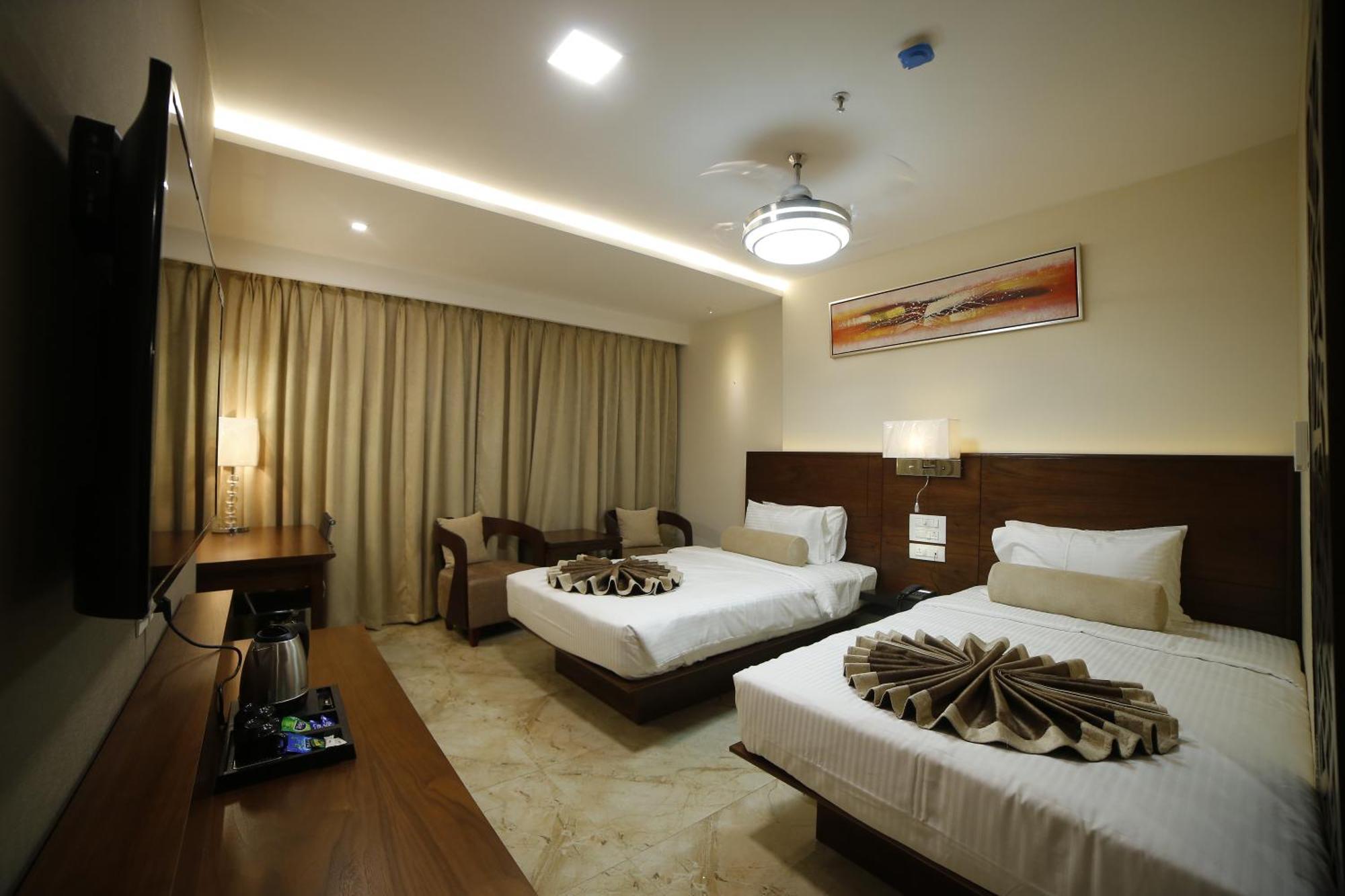 Hotel Annapurna De Royal Guntur Luaran gambar
