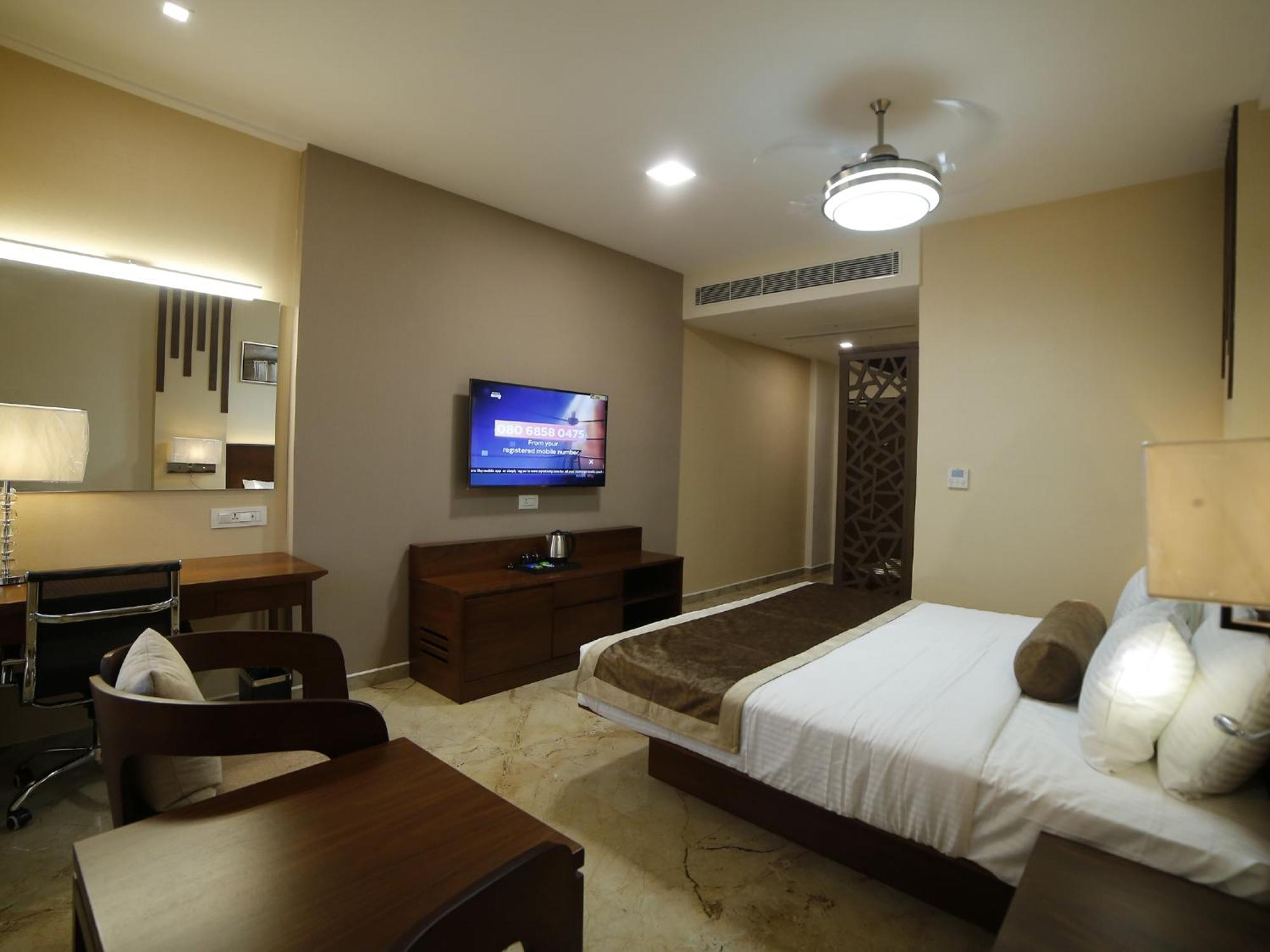 Hotel Annapurna De Royal Guntur Luaran gambar
